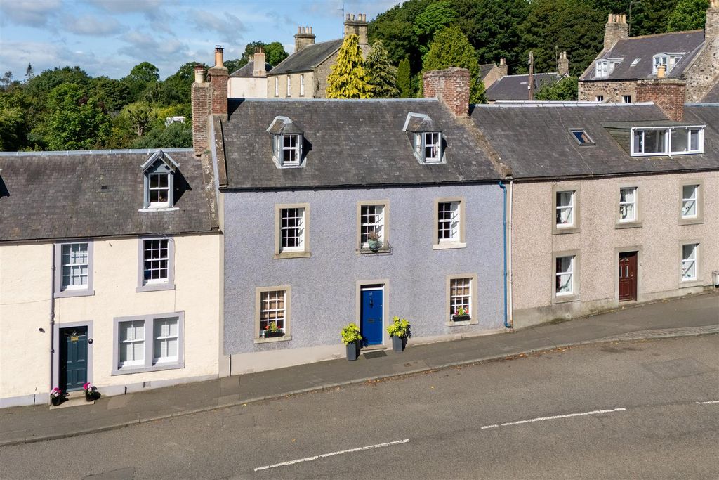 Property photo 1 of 32 The_Blue_House-03.Jpg