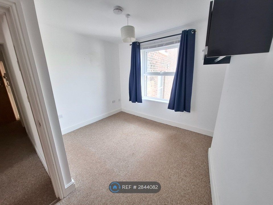 Property photo 3 of 4