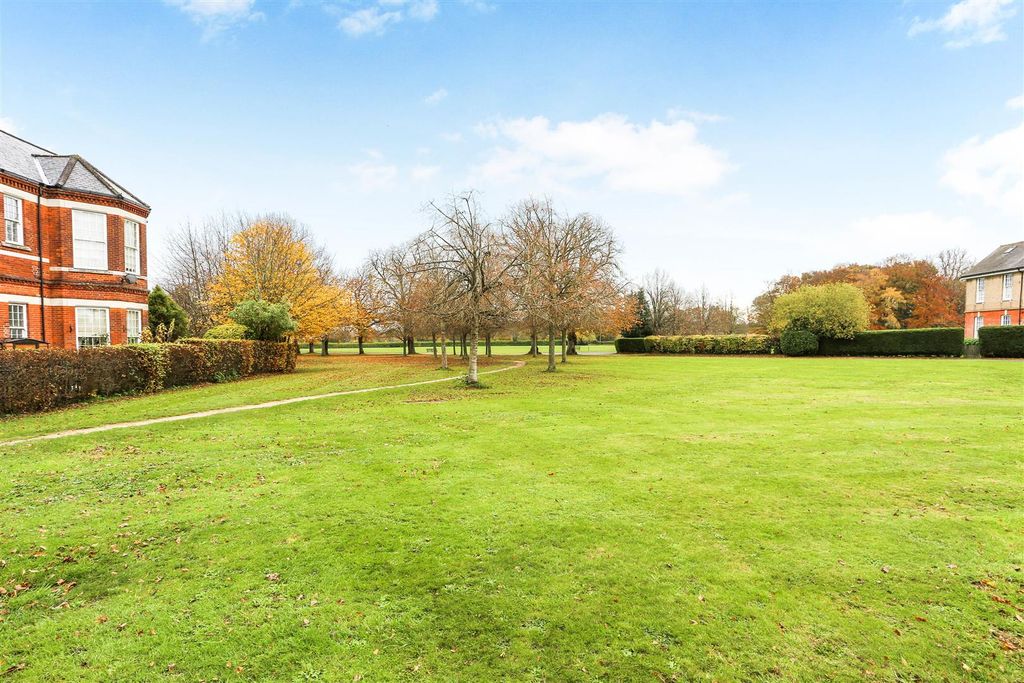 Additional image 29 of 2 bed flat for saleCayton Road, Coulsdon CR5