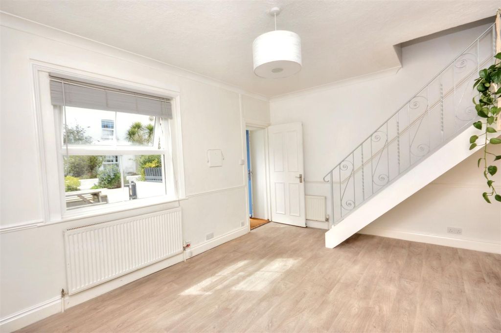 Property photo 2 of 9 2.Jpg