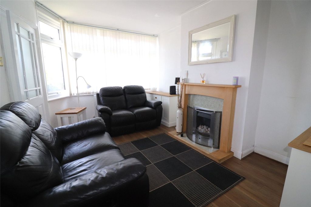 Property photo 2 of 14 Picture No. 19