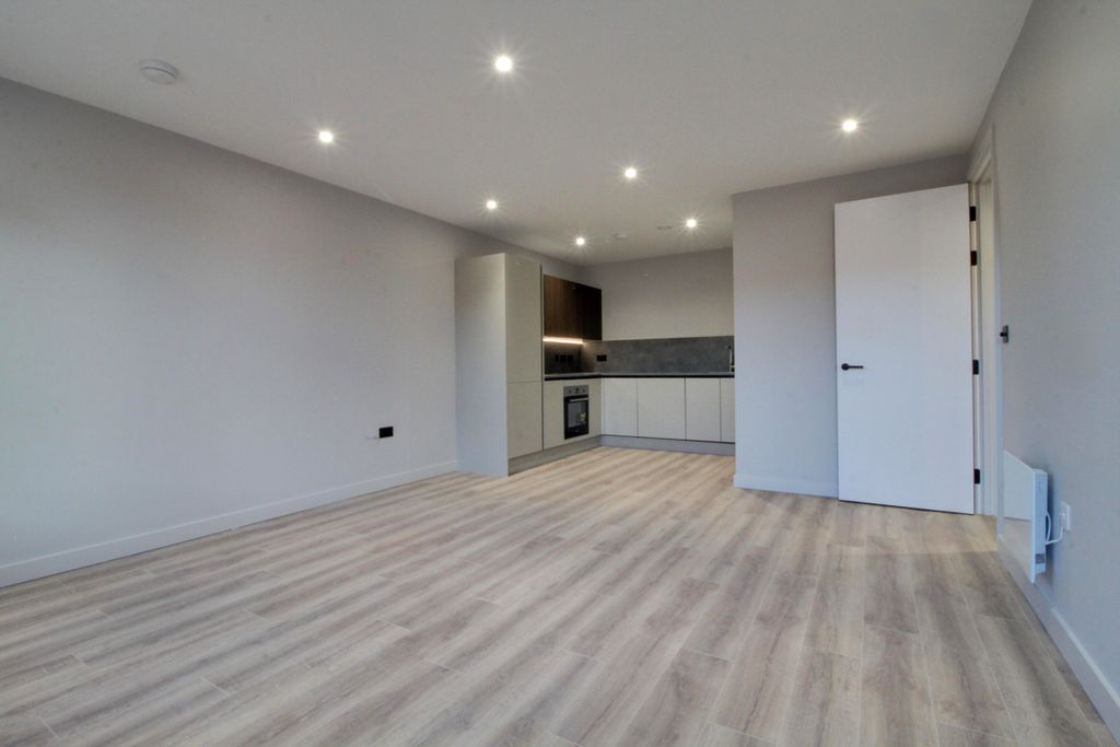 Property photo 2 of 15 Img_6719-Img_6721