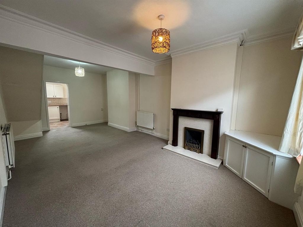 Property photo 2 of 7 15Ross.Jpg