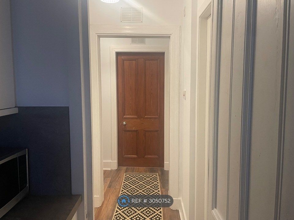 Property photo 3 of 25