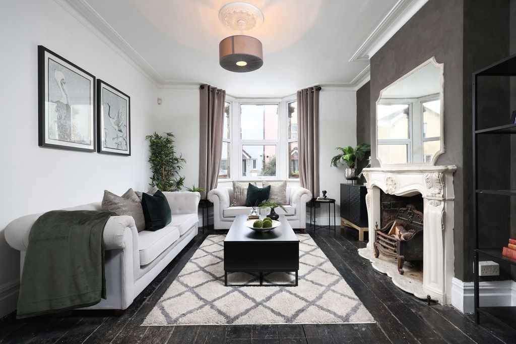 Property photo 1 of 24