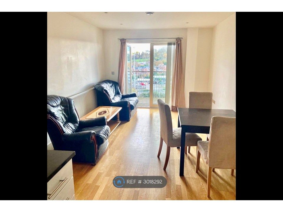 Property photo 3 of 12