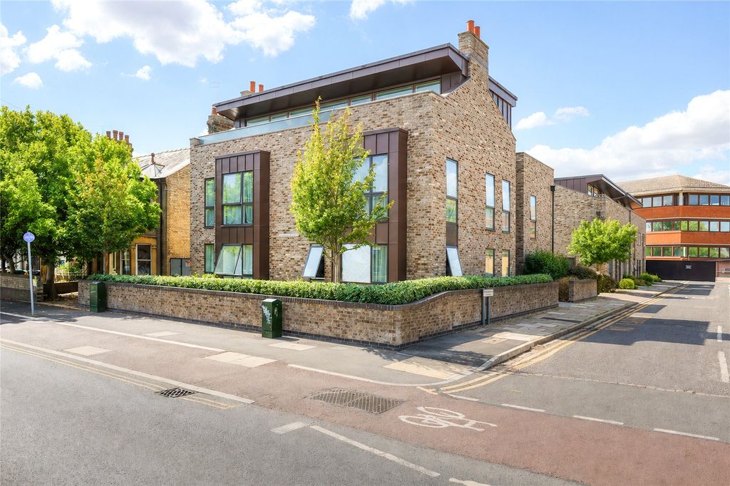 Property photo 1 of 16 Picture No. 01