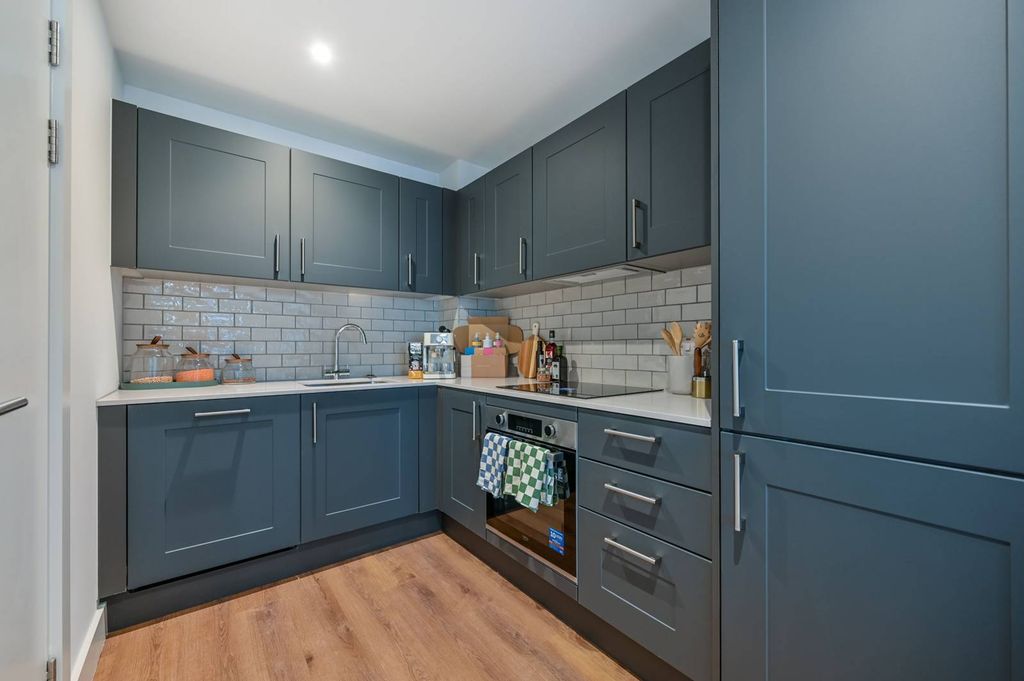 Property photo 1 of 25