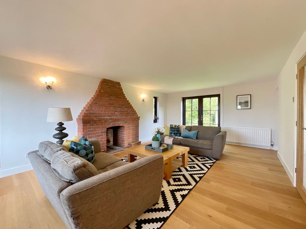 Property photo 3 of 26