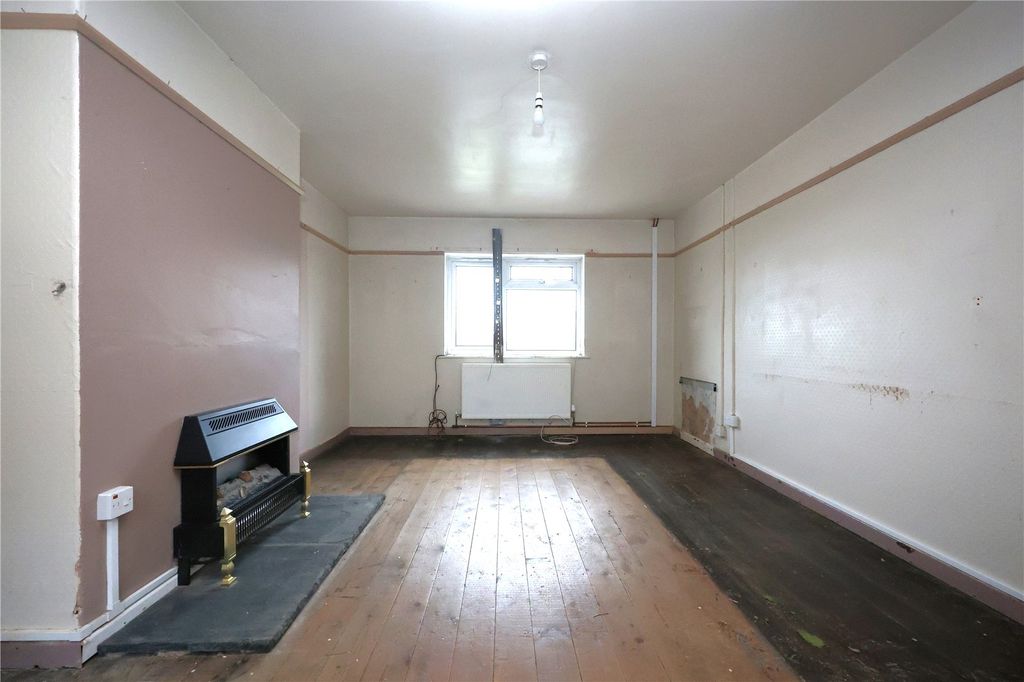 Property photo 3 of 24 Picture No. 07