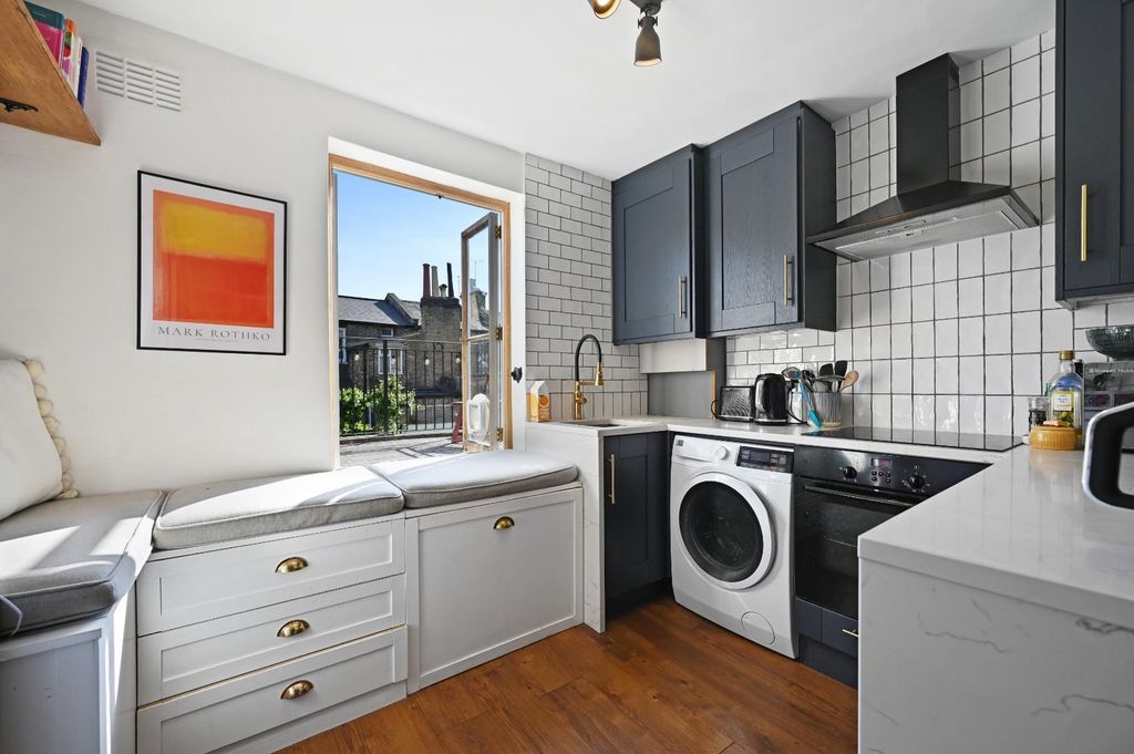Property photo 3 of 7 Irving Road3.Jpg