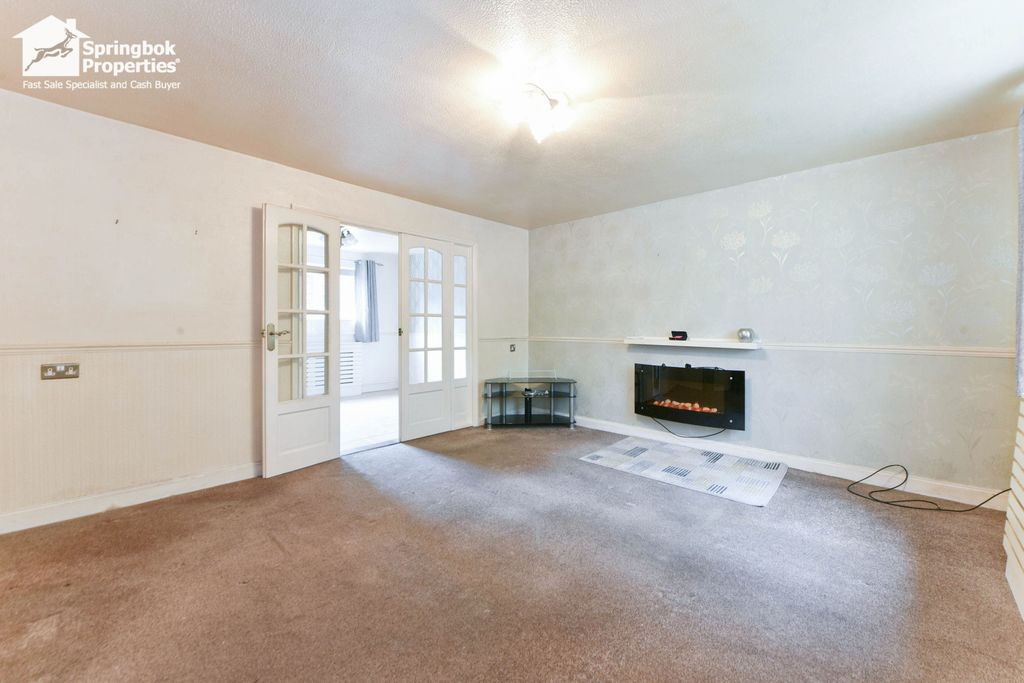Property photo 3 of 19 Image 3