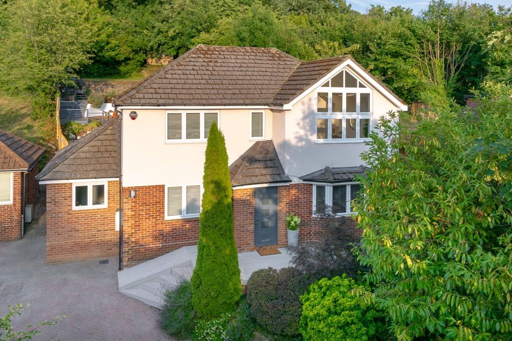 Property photo 1 of 35