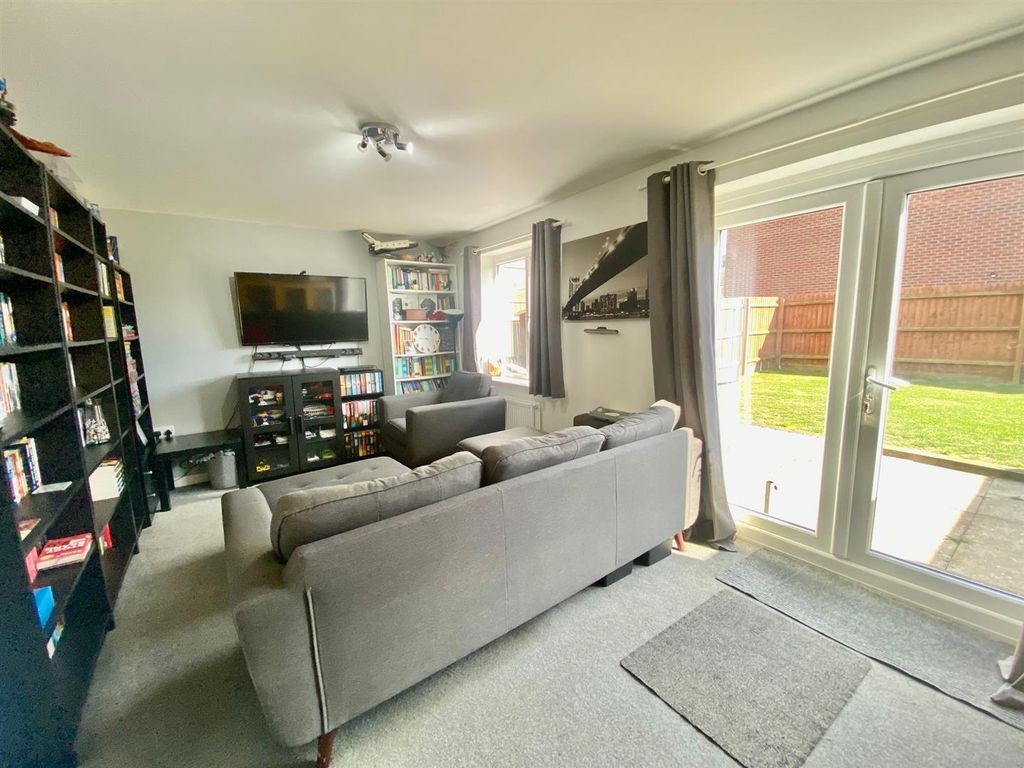 Property photo 2 of 16