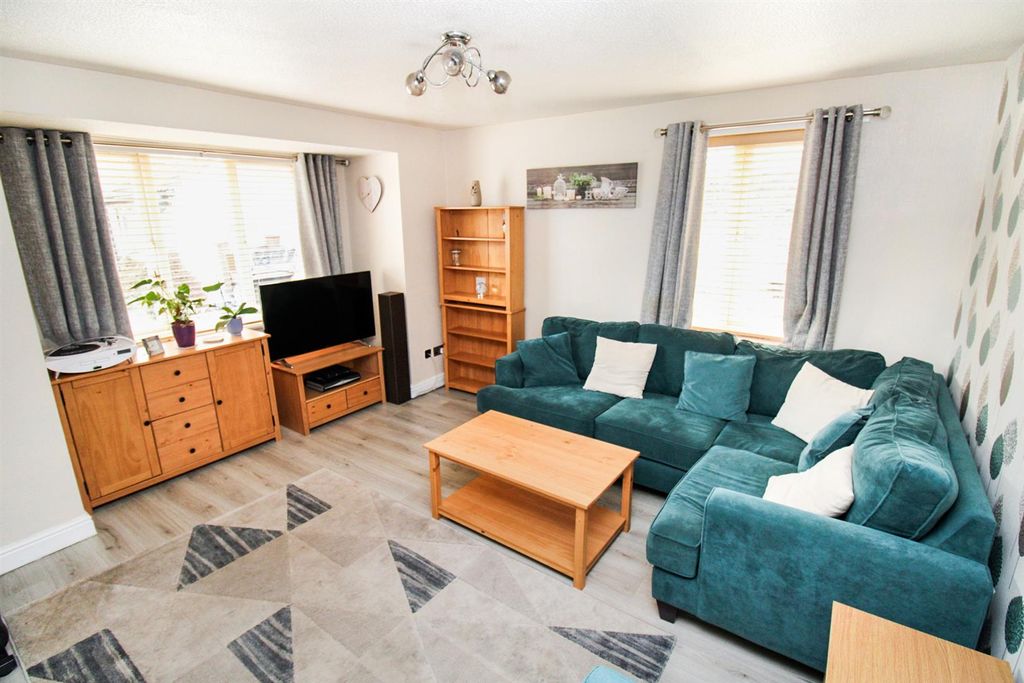 Property photo 2 of 8 Img_0070.Jpg