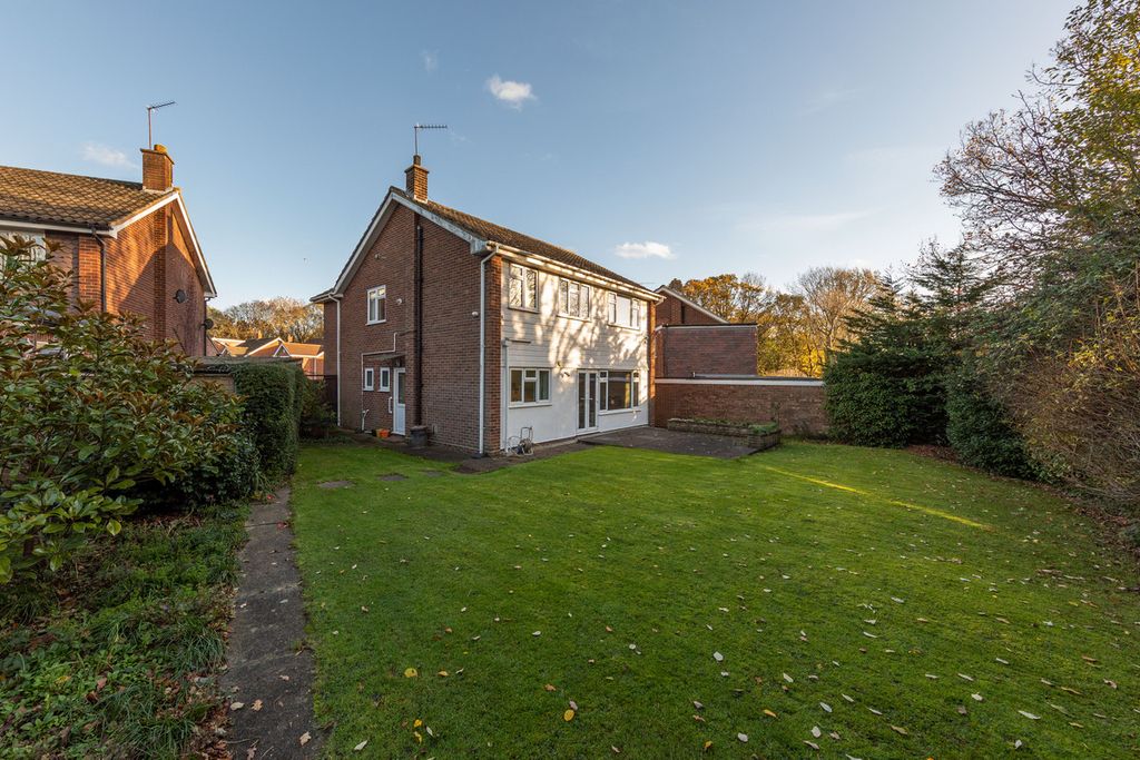 Property photo 2 of 38