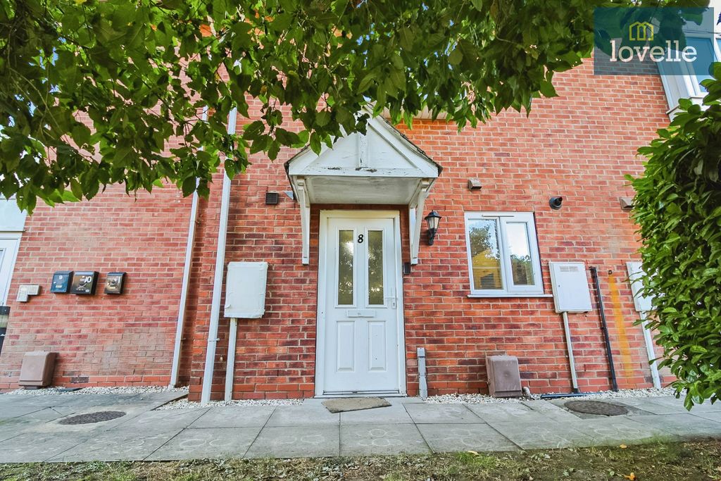 Property photo 2 of 22