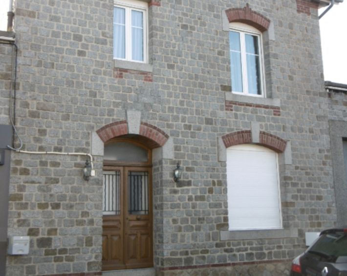 Property photo 1 of 11