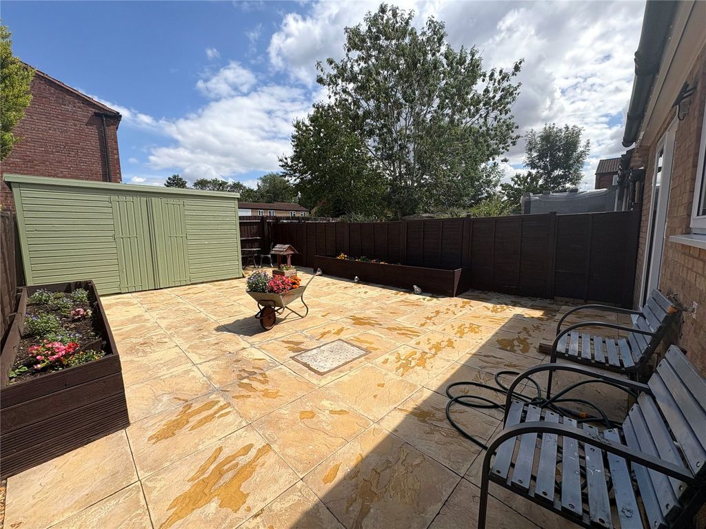 Property photo 2 of 17 Picture No. 13