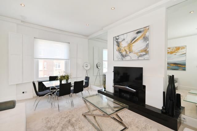 Property photo 3 of 8 Reception Room