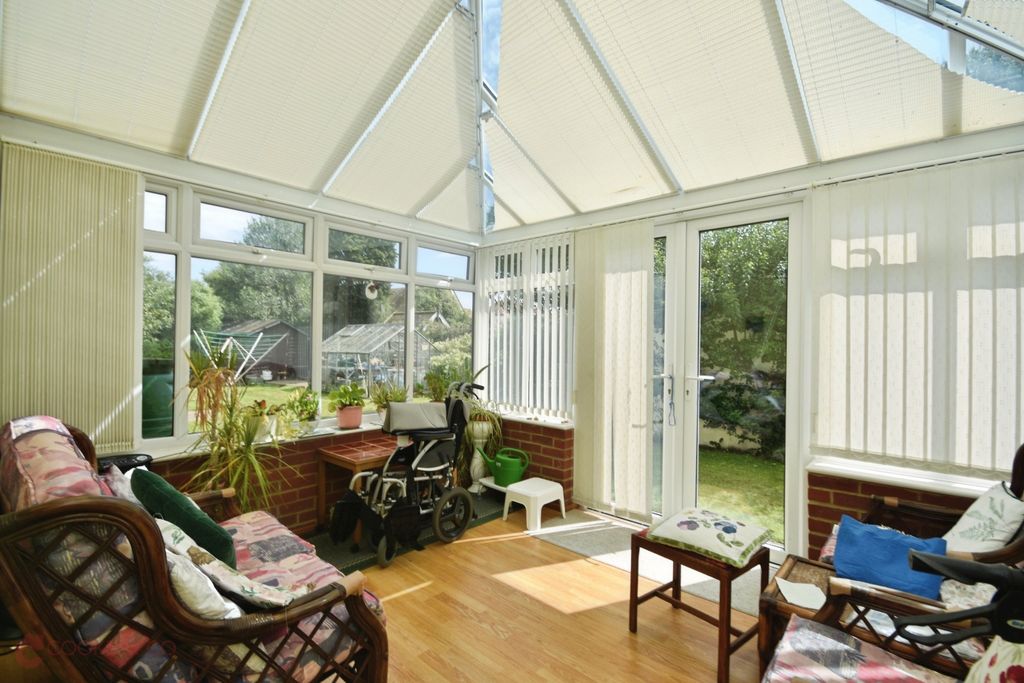 Property photo 3 of 19