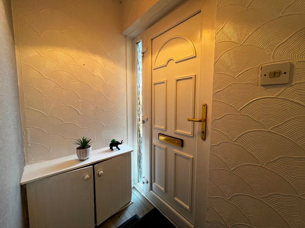 Property photo 2 of 8 Photo 2