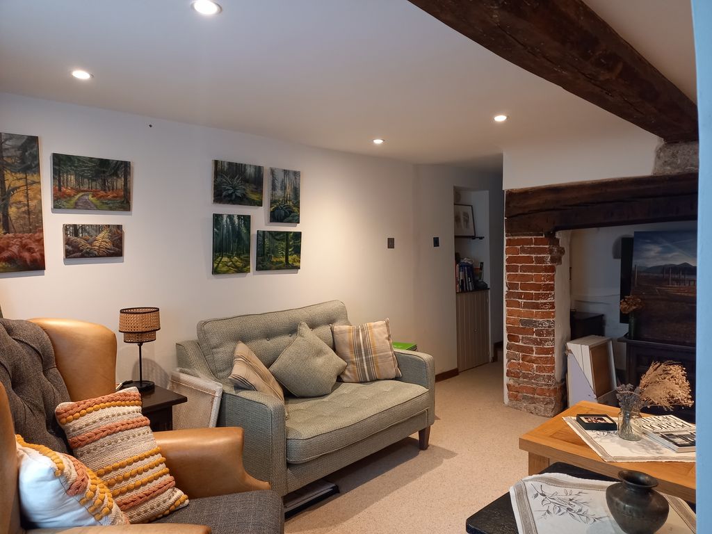 Property photo 3 of 32