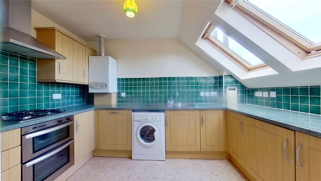 Property photo 3 of 14 Picture 3