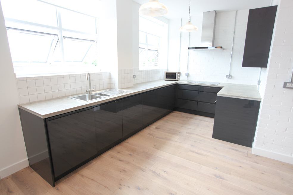 Property photo 2 of 6 63 Kempston 3