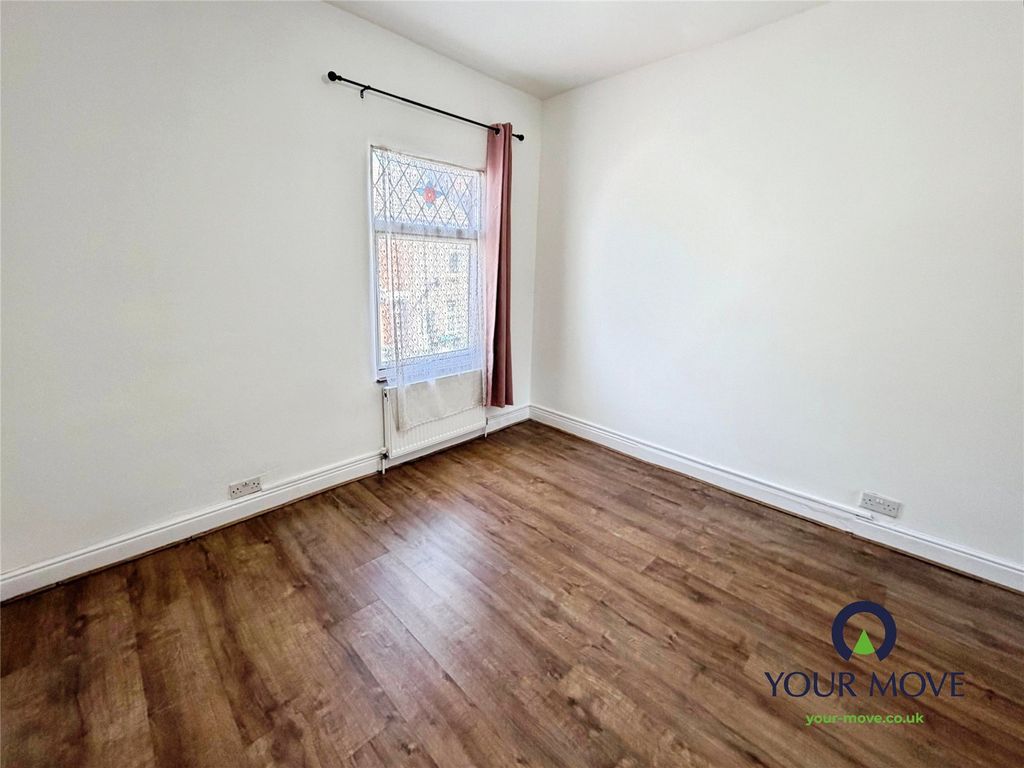 Property photo 3 of 12 Picture No. 04