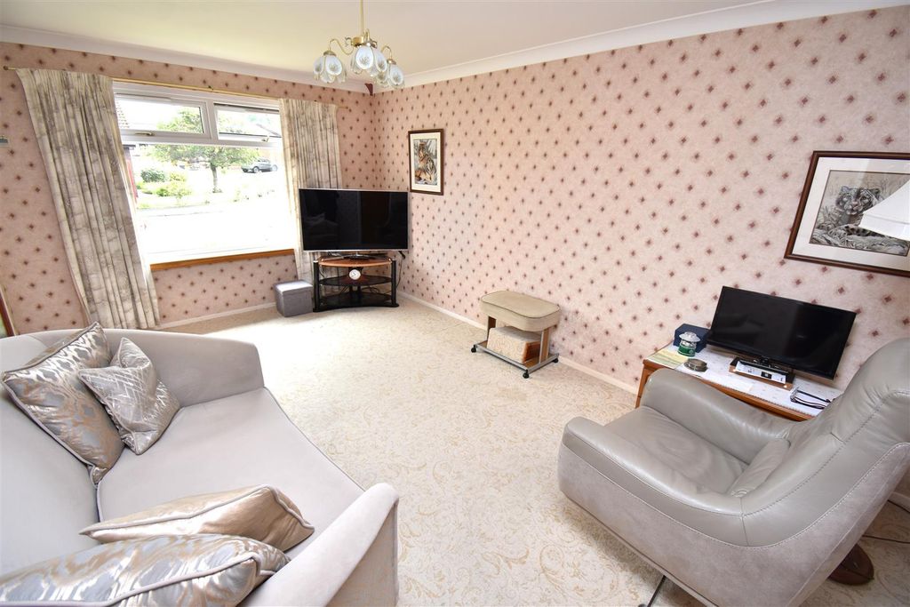 Property photo 2 of 14 Lounge 2.Jpg