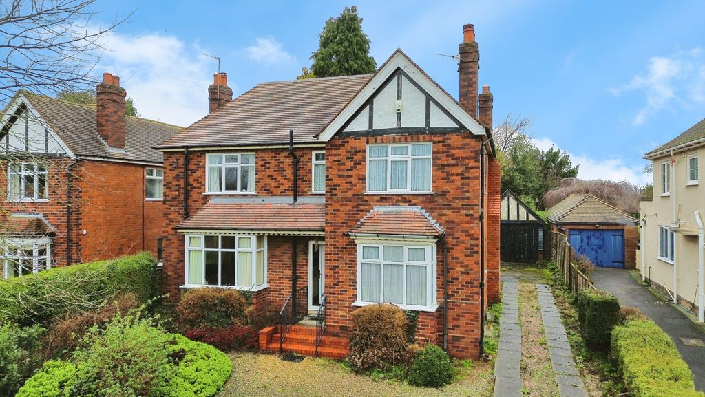 Property photo 1 of 18