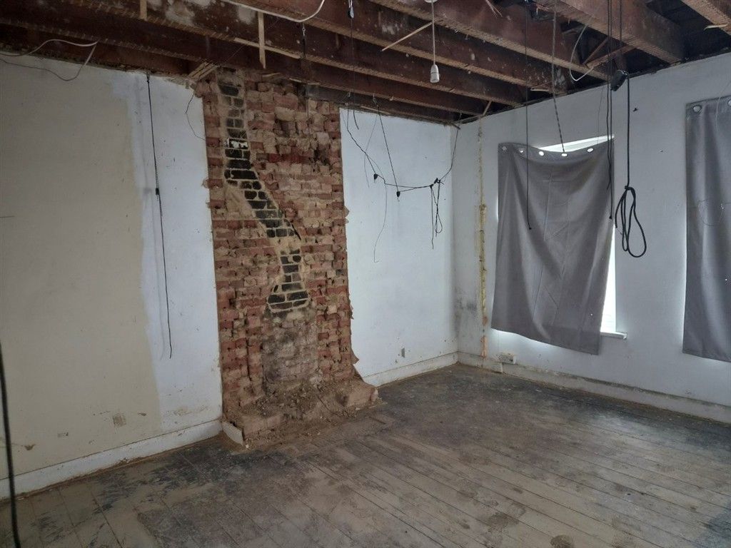 Property photo 3 of 8