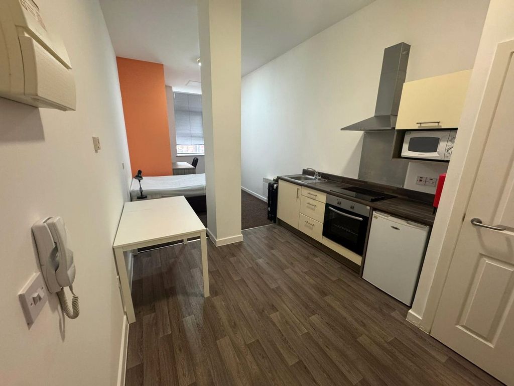 Property photo 3 of 4 Picture No. 14