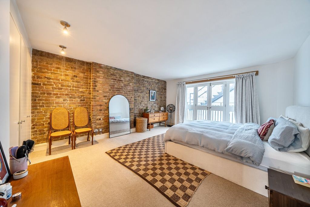 Property photo 3 of 26 Picture No. 22