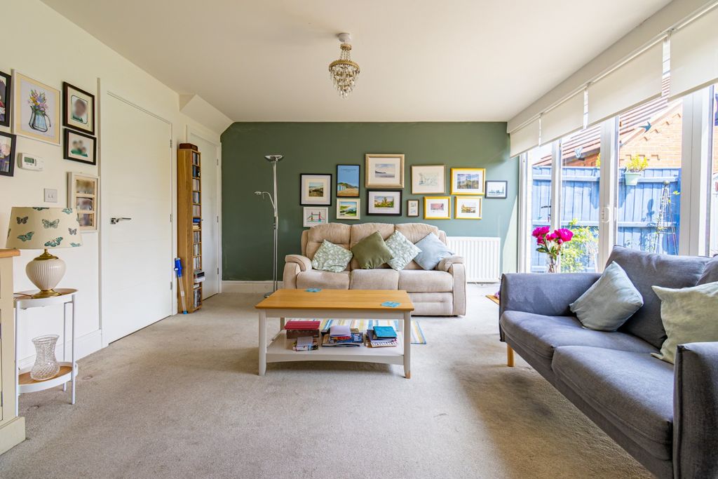Property photo 3 of 28 4280756