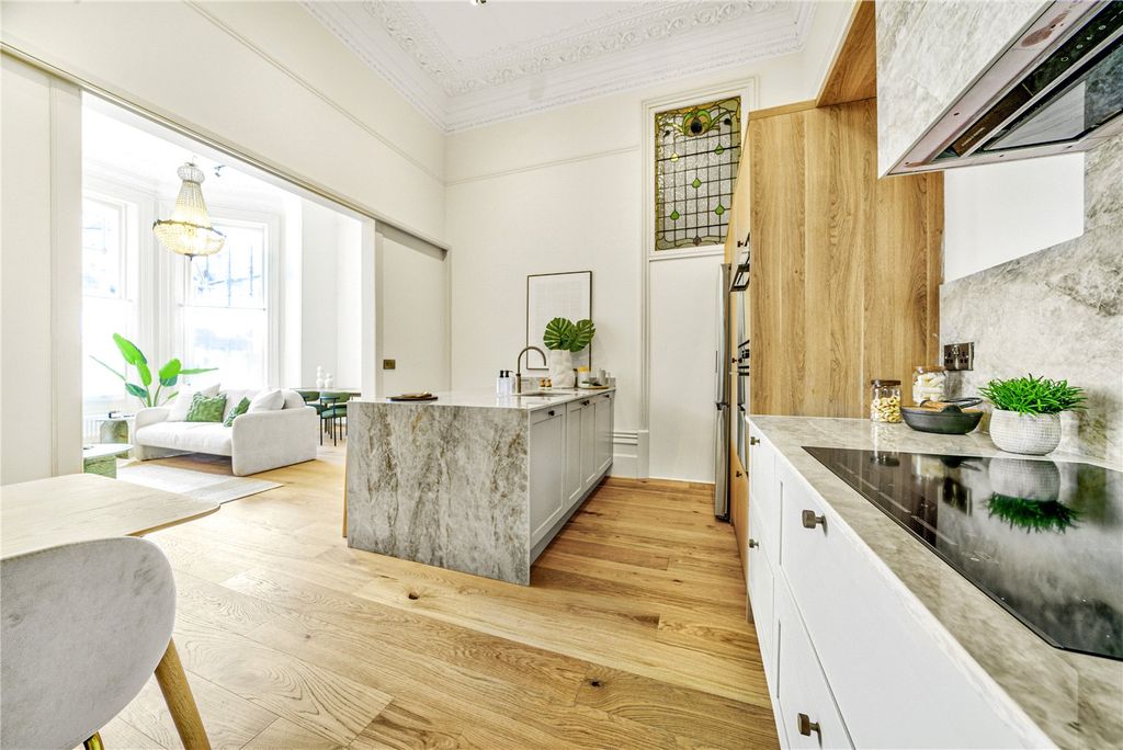 Property photo 2 of 20 Picture 2