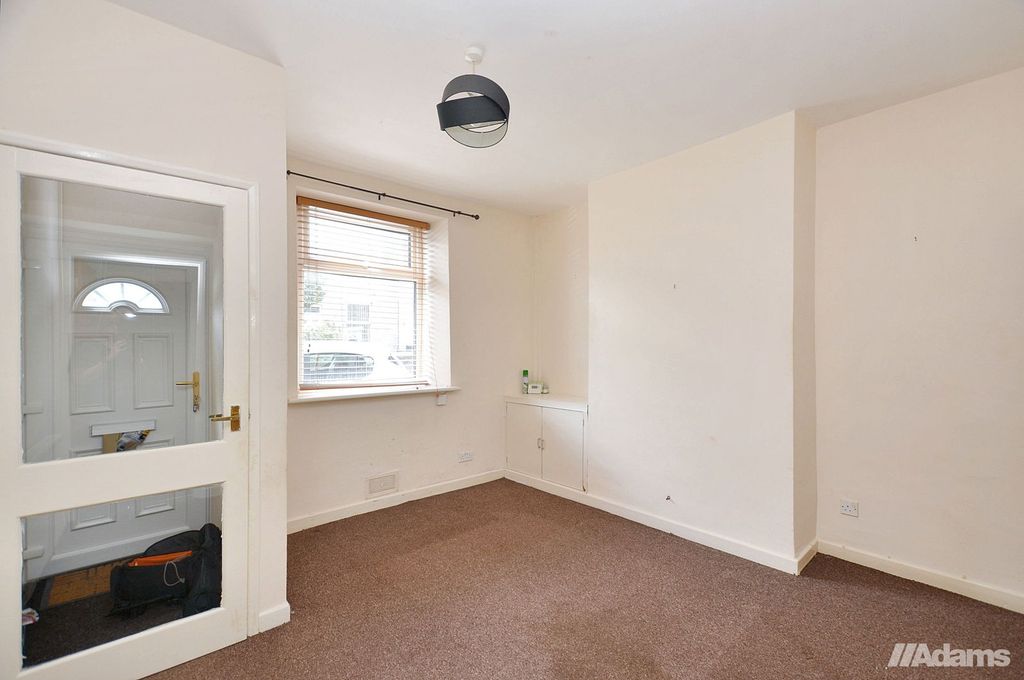 Property photo 3 of 8