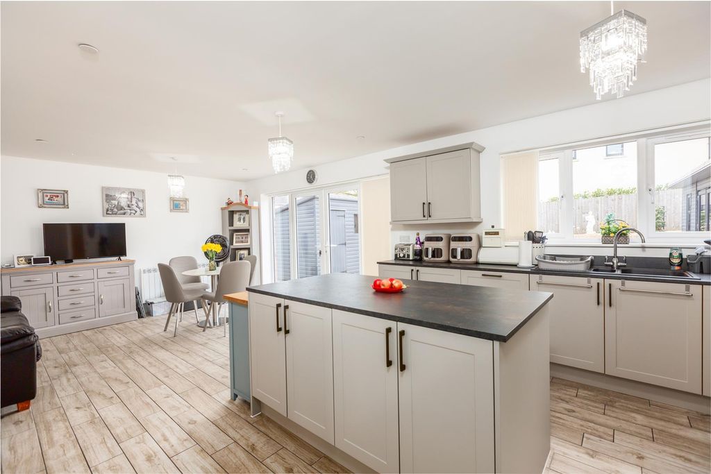 Property photo 2 of 27 Cz0A5871-Edit.Jpg