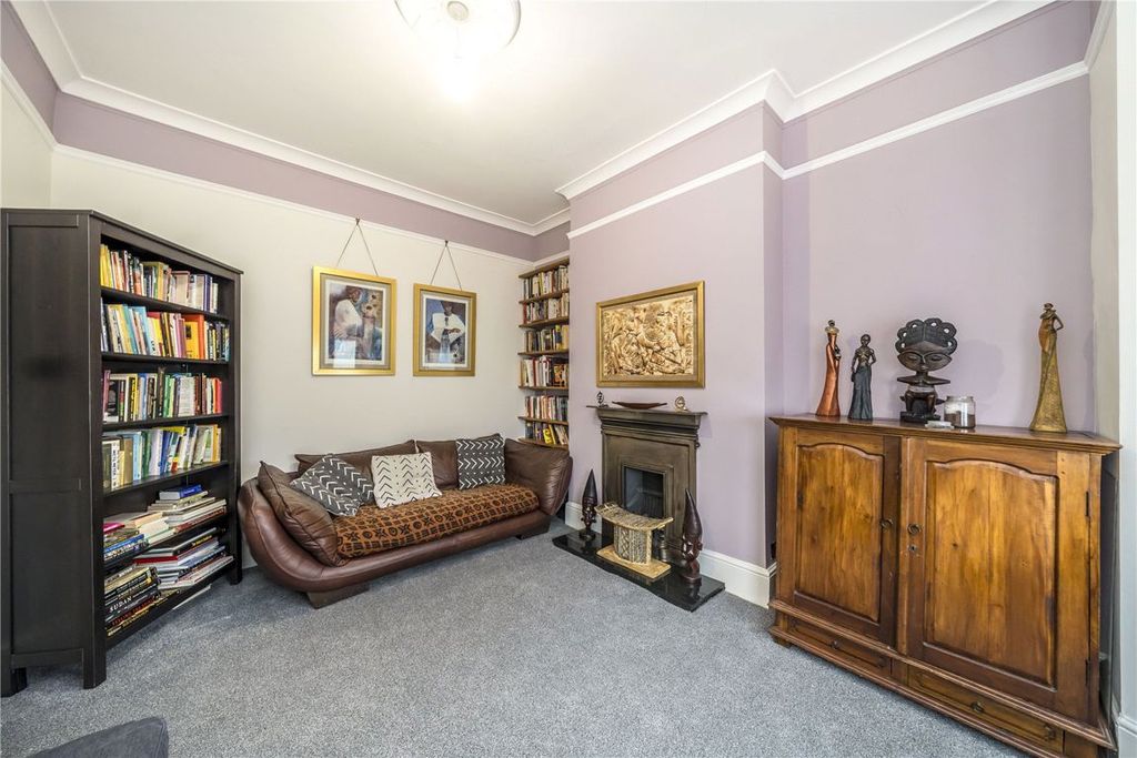 Property photo 3 of 6