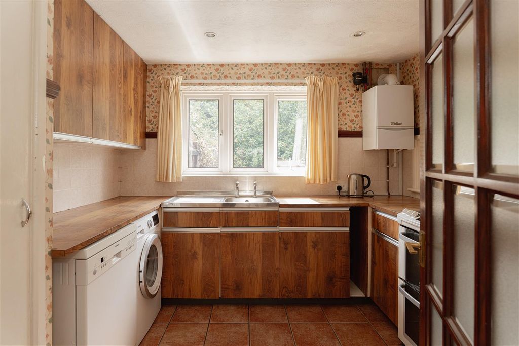 Property photo 2 of 15 13.Jpg