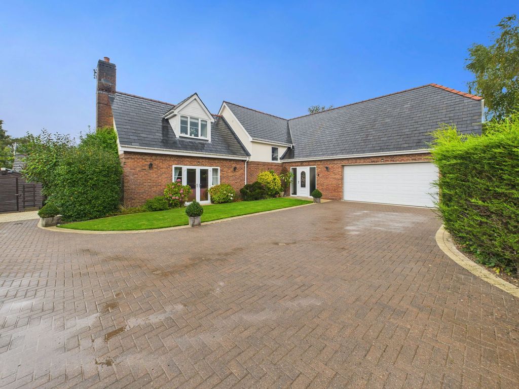 Property photo 1 of 24