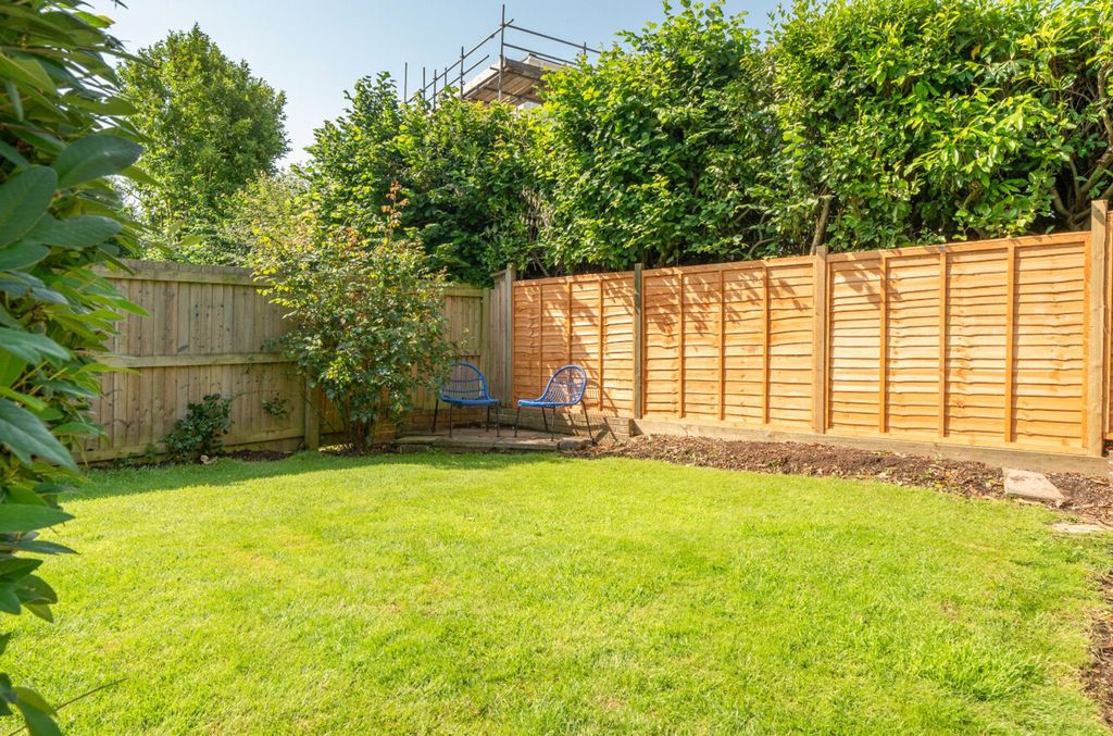 Property photo 2 of 16 Garden
