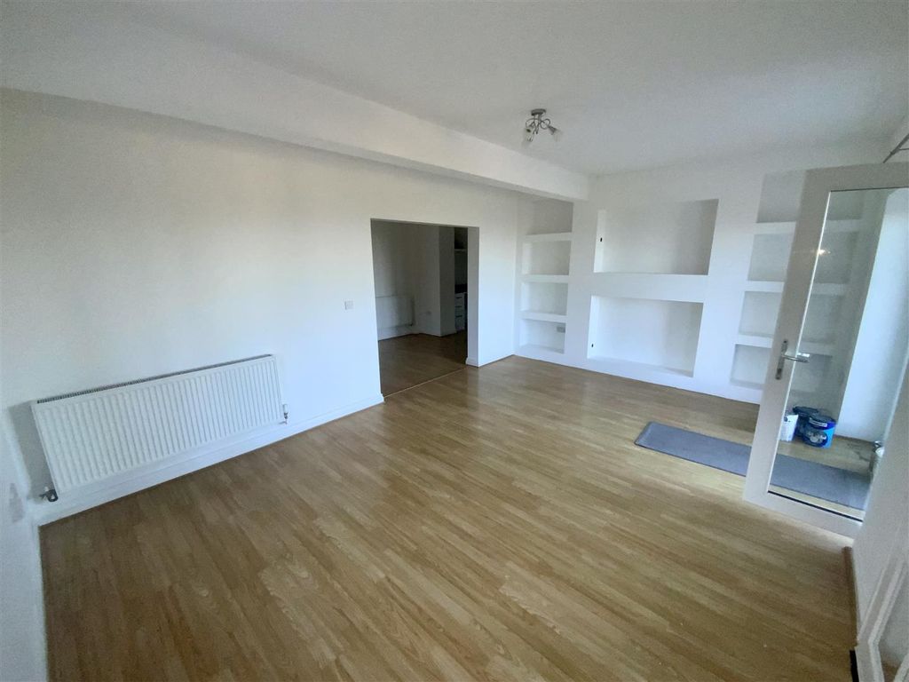 Property photo 3 of 13 Img_4451.Jpg