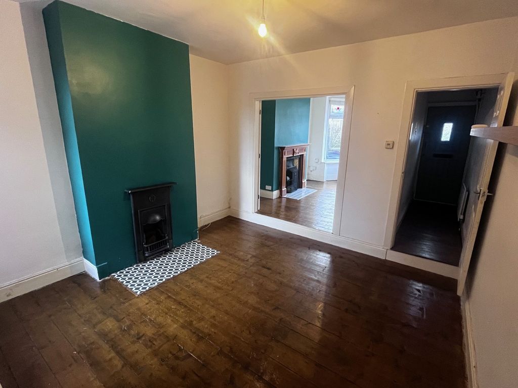 Property photo 3 of 12 Image