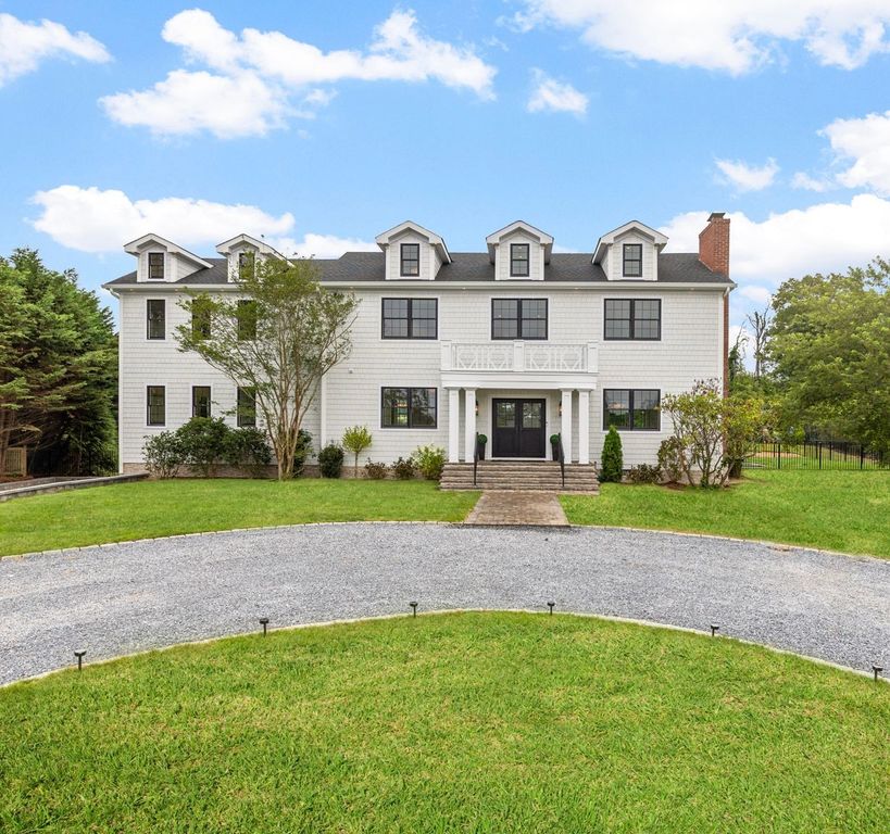 Property photo 2 of 41