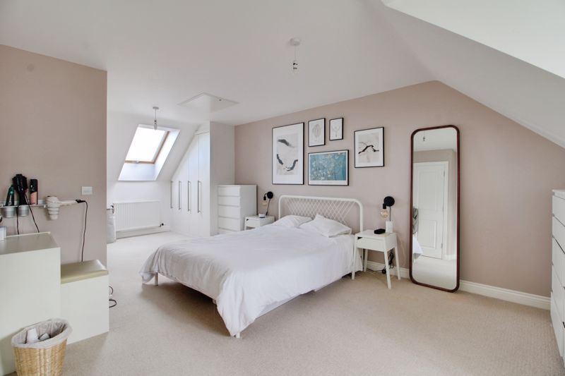 Property photo 1 of 19 Photo 5