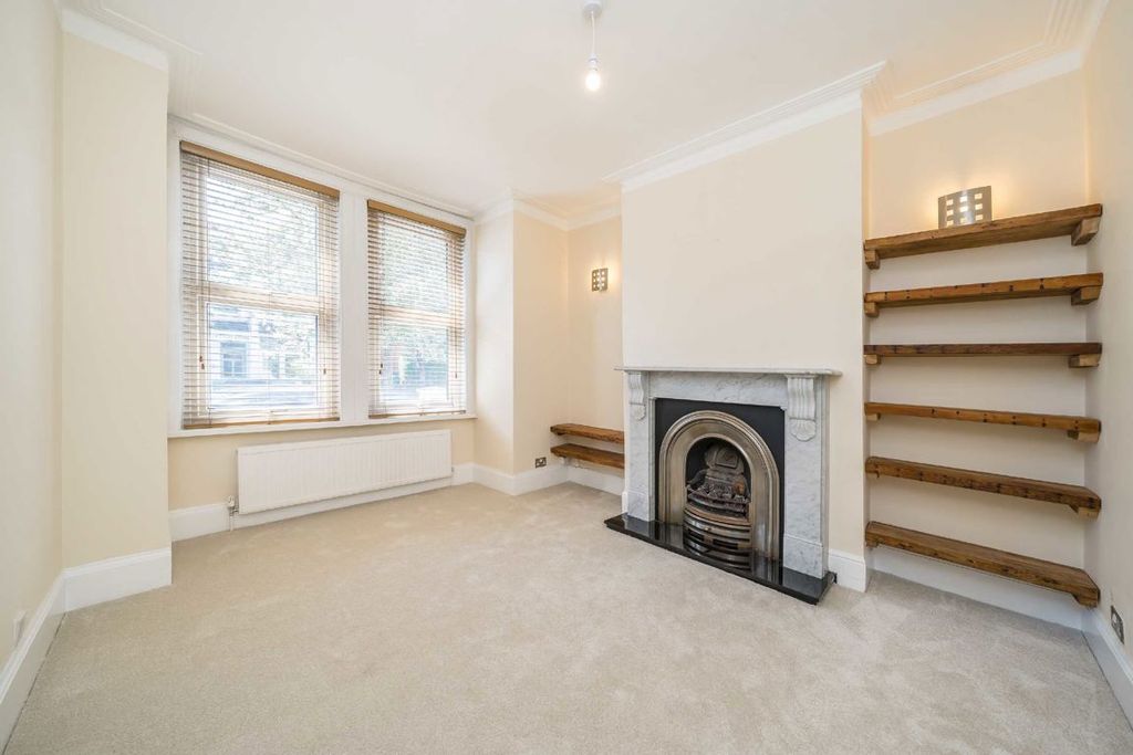 Property photo 2 of 6