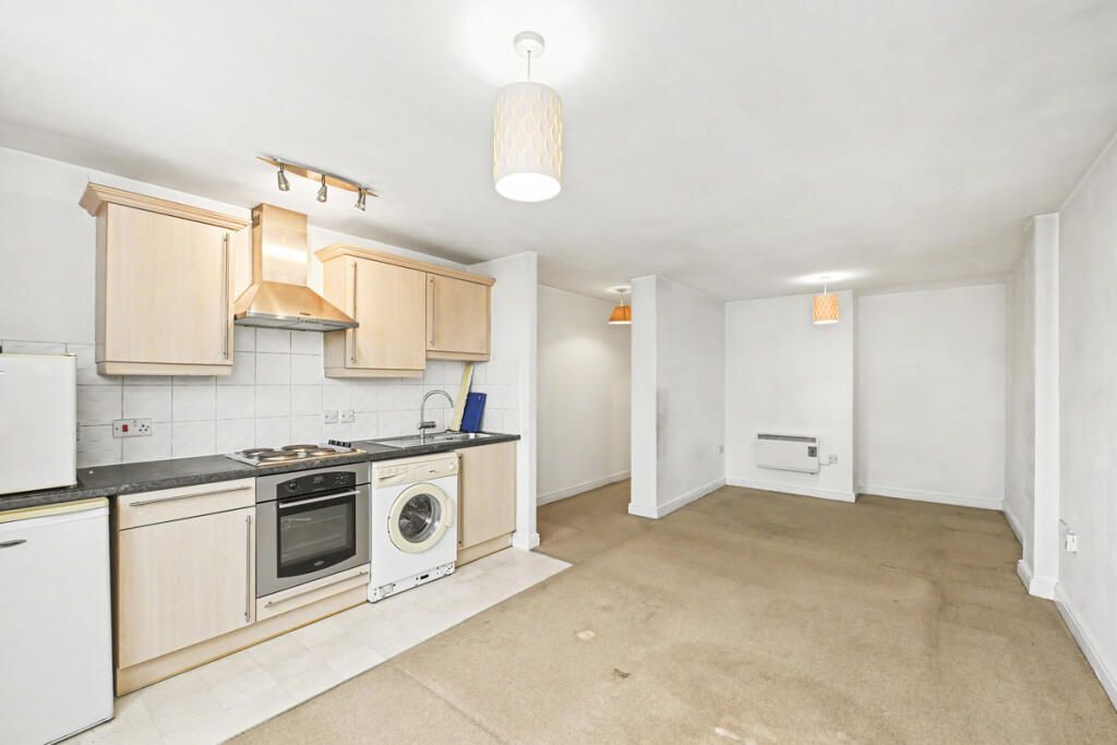 Property photo 2 of 8