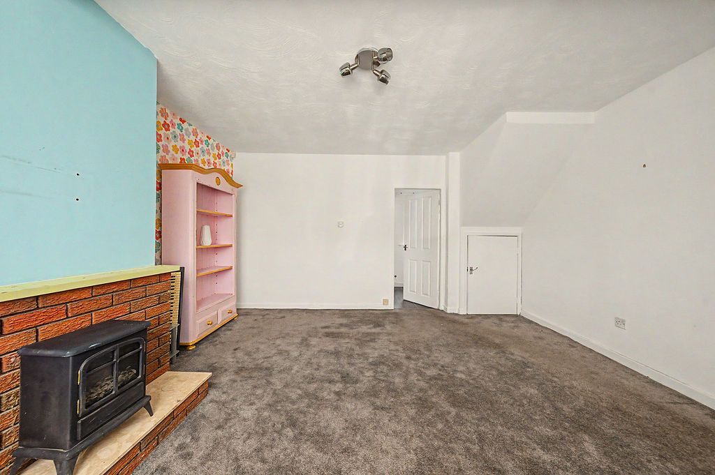 Property photo 3 of 13 Gallery